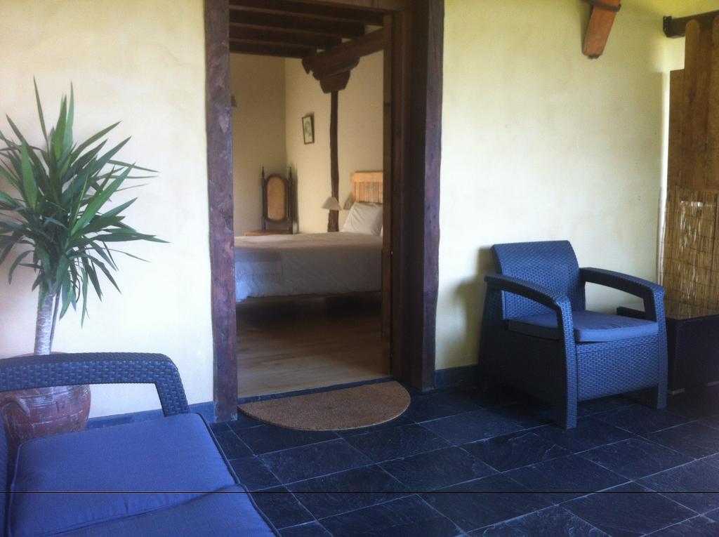Apikale Guest House Ea ภายนอก รูปภาพ