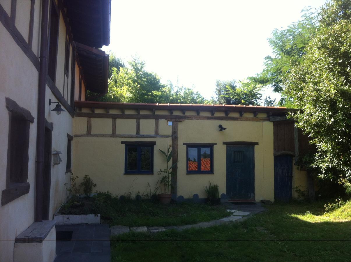 Apikale Guest House Ea ภายนอก รูปภาพ